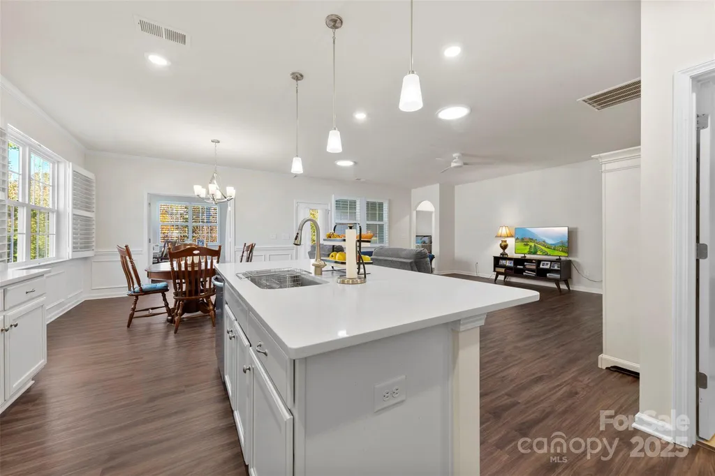129 Picasso Trail Mount Holly NC 28120