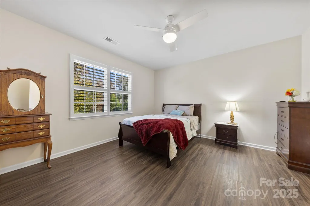 129 Picasso Trail Mount Holly NC 28120