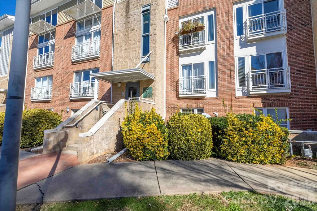 3953 Picasso Court Charlotte NC 28205