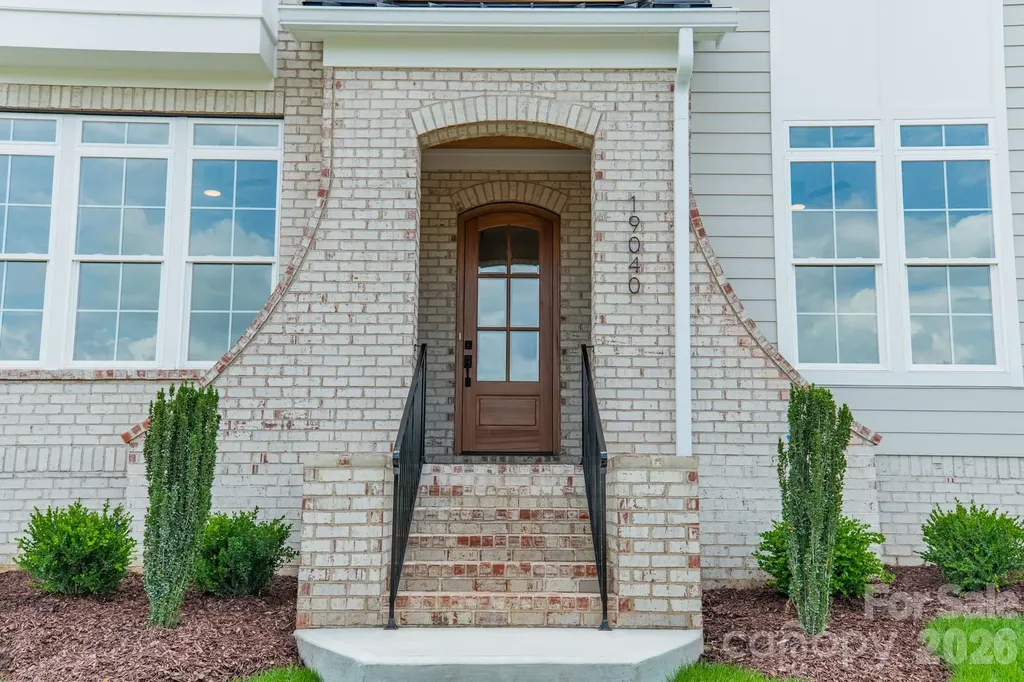 19040 Newburg Hill Road Davidson NC 28036