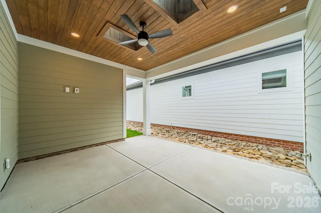 19036 Newburg Hill Road Davidson NC 28036