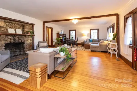 302 Iron Ridge Loop Asheville NC 28806