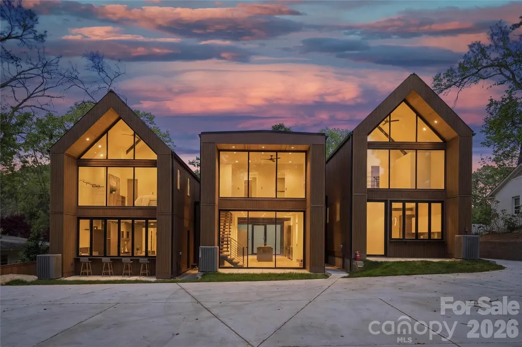 Charlotte NC, 3614 Barclay Downs Drive, Unit 102