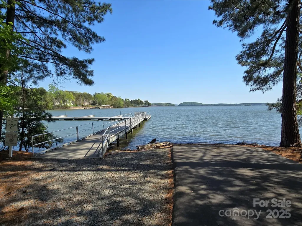 176 Mallard Drive Badin Lake NC 28127