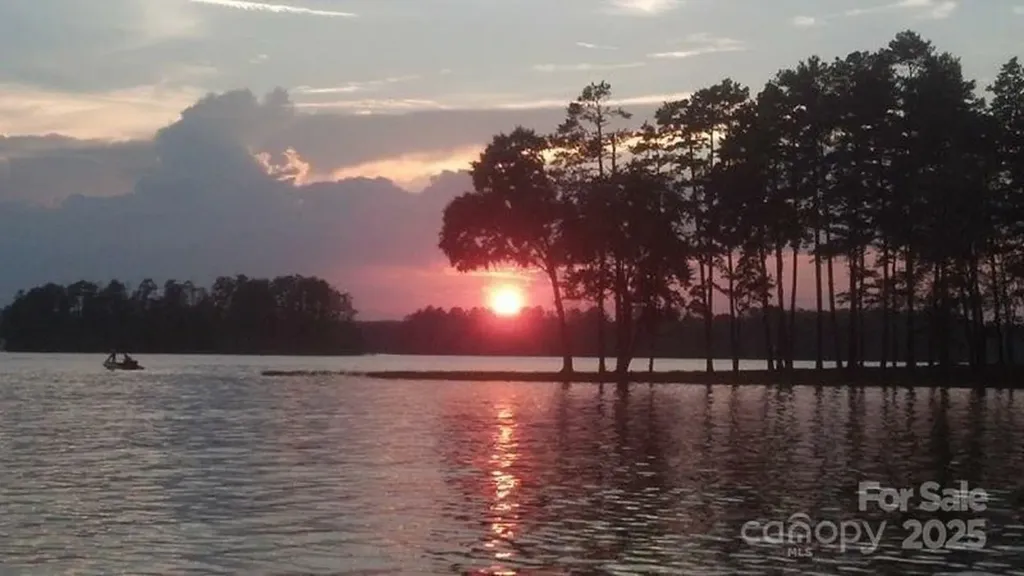 176 Mallard Drive Badin Lake NC 28127