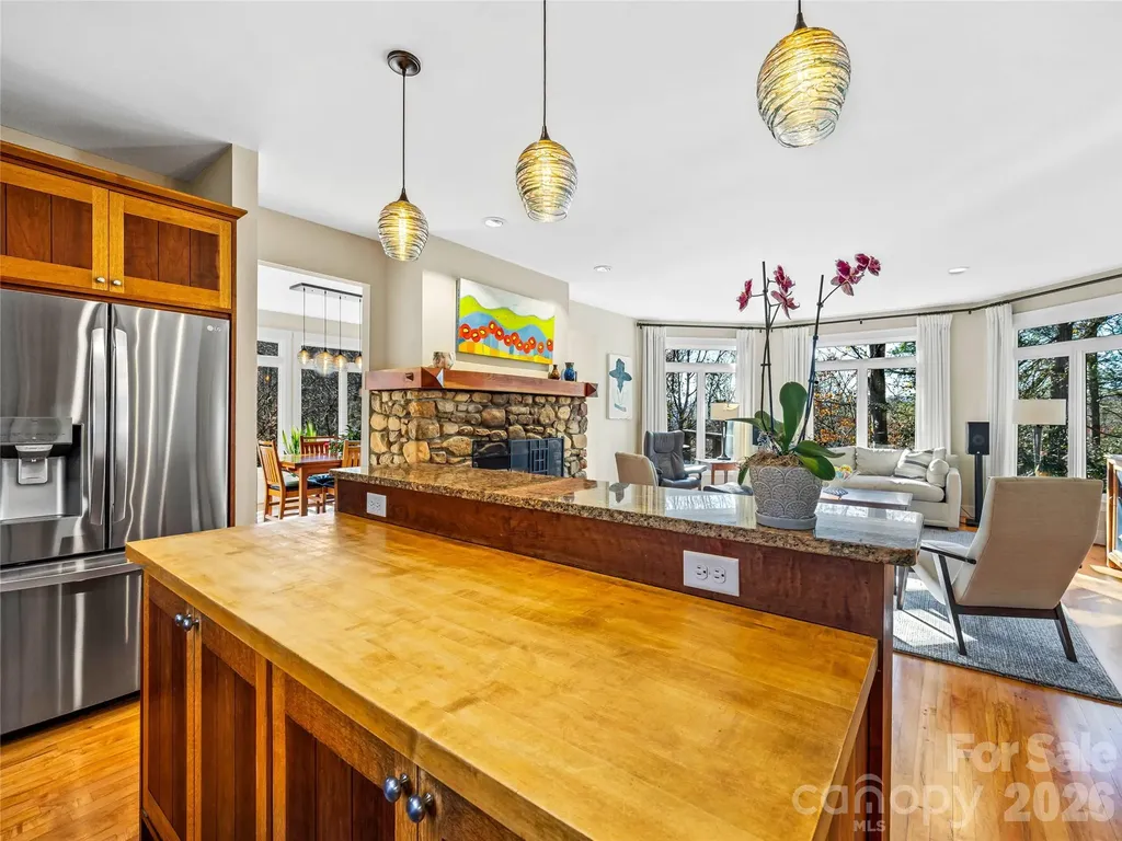 339 Beaverdam Road Asheville NC 28804