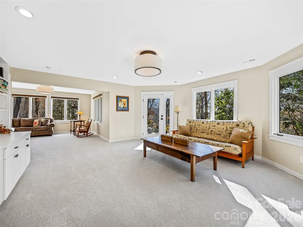 339 Beaverdam Road Asheville NC 28804