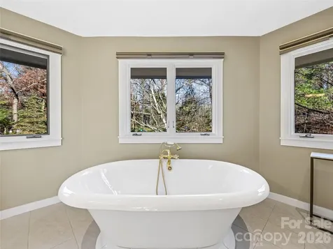339 Beaverdam Road Asheville NC 28804