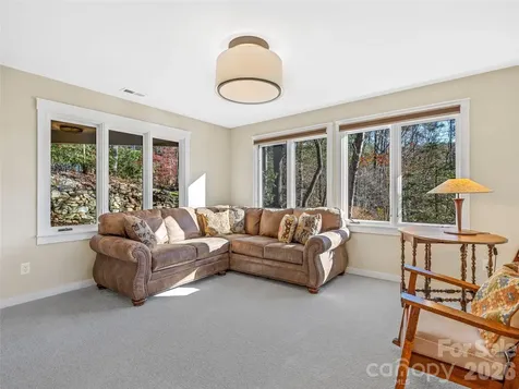 339 Beaverdam Road Asheville NC 28804