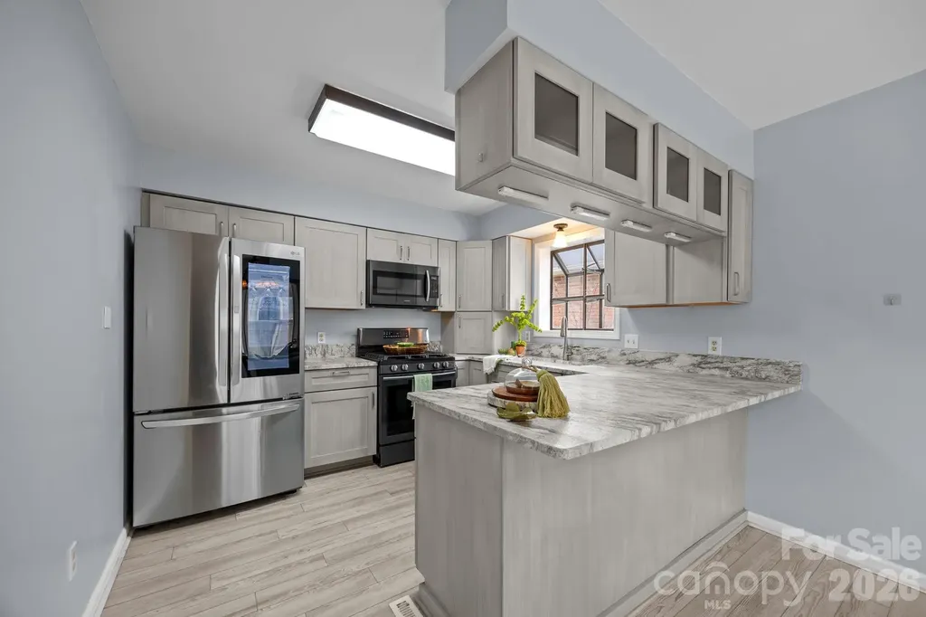 125 Exeter Court Hendersonville NC 28791
