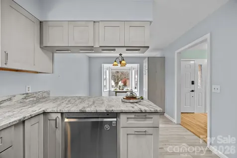 125 Exeter Court Hendersonville NC 28791