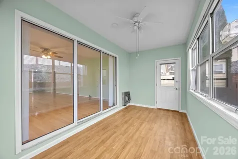 125 Exeter Court Hendersonville NC 28791