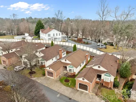 125 Exeter Court Hendersonville NC 28791