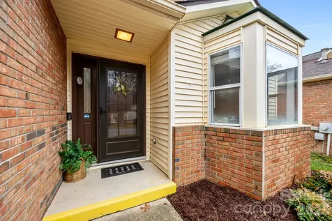 125 Exeter Court Hendersonville NC 28791