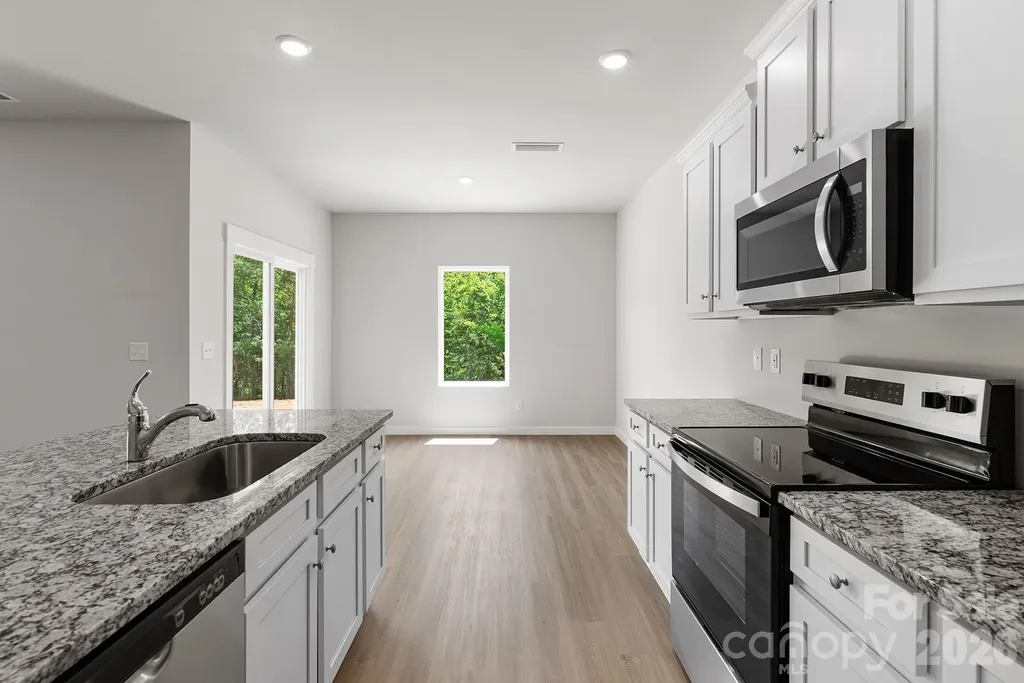 3435 Robindale Drive Winston Salem NC 27107