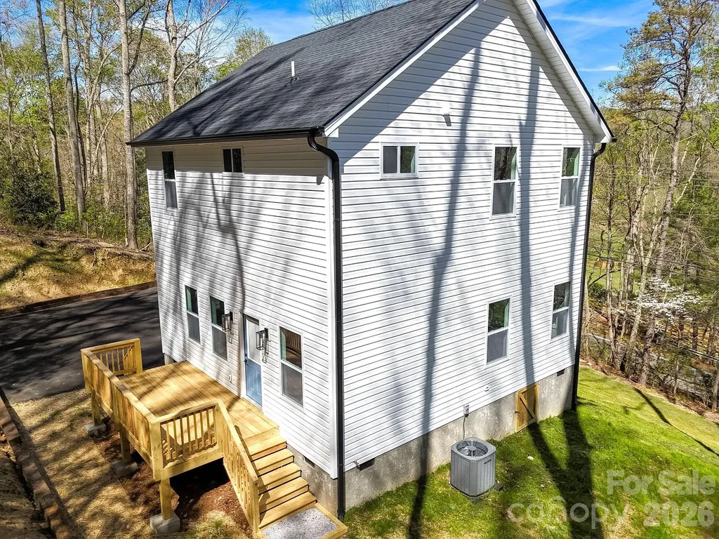 337 Garren Creek Road Fairview NC 28730