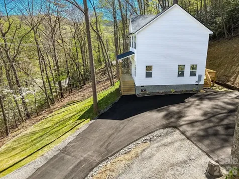 337 Garren Creek Road Fairview NC 28730