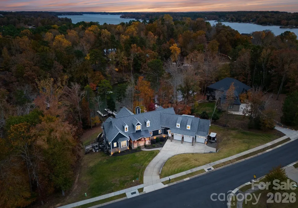 16312 Cozy Cove Road Charlotte NC 28278