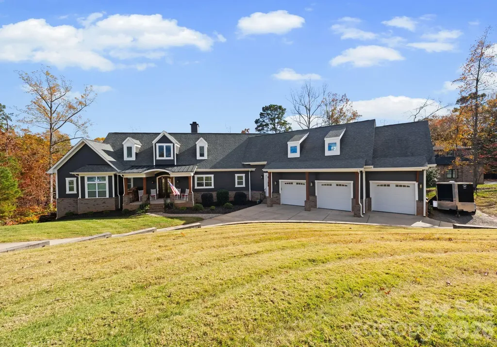 16312 Cozy Cove Road Charlotte NC 28278
