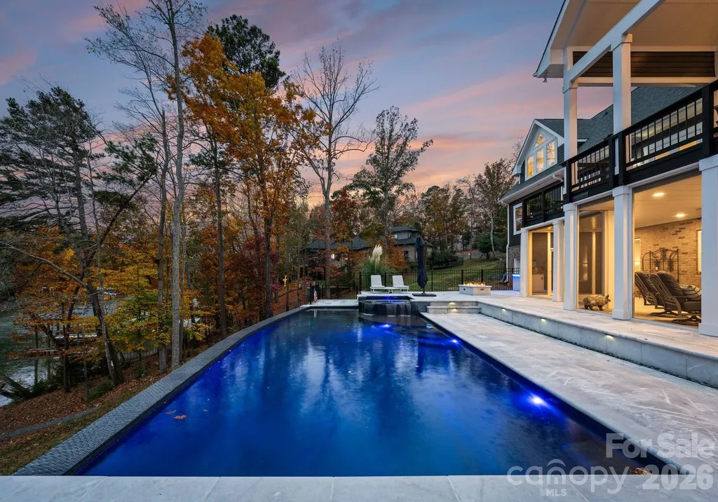 16312 Cozy Cove Road Charlotte NC 28278