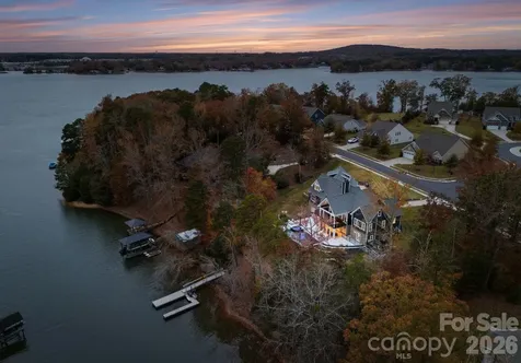 16312 Cozy Cove Road Charlotte NC 28278