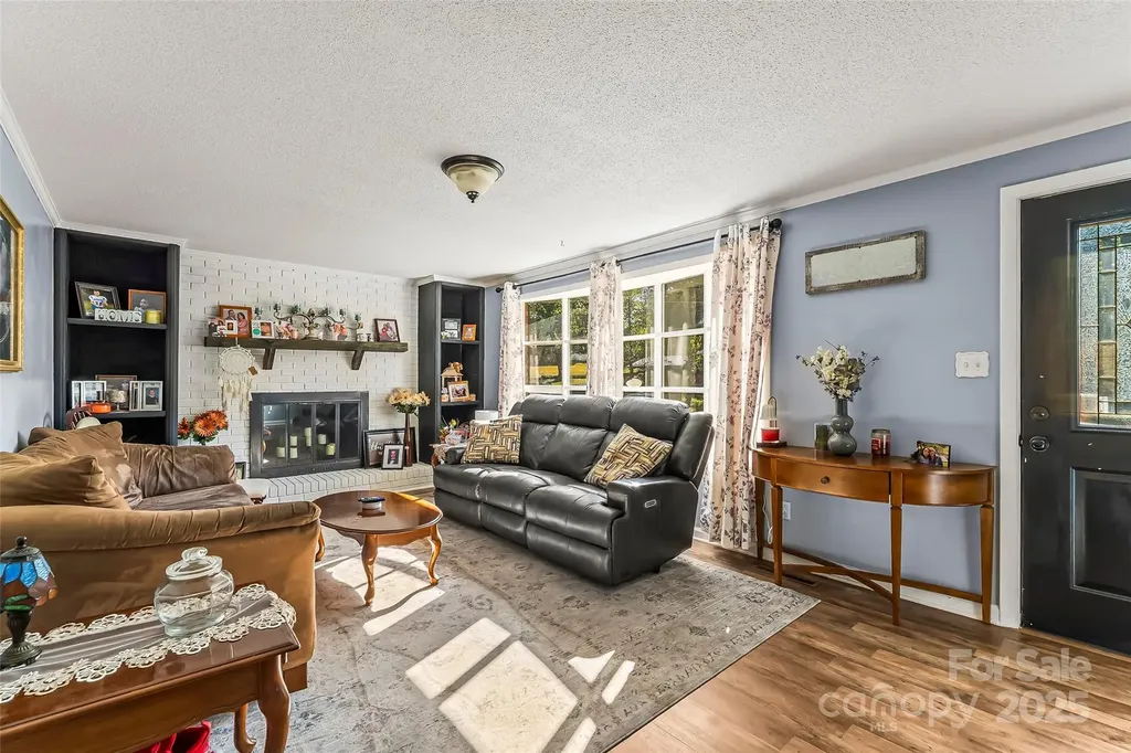 304 Parlier Avenue NE Conover NC 28613