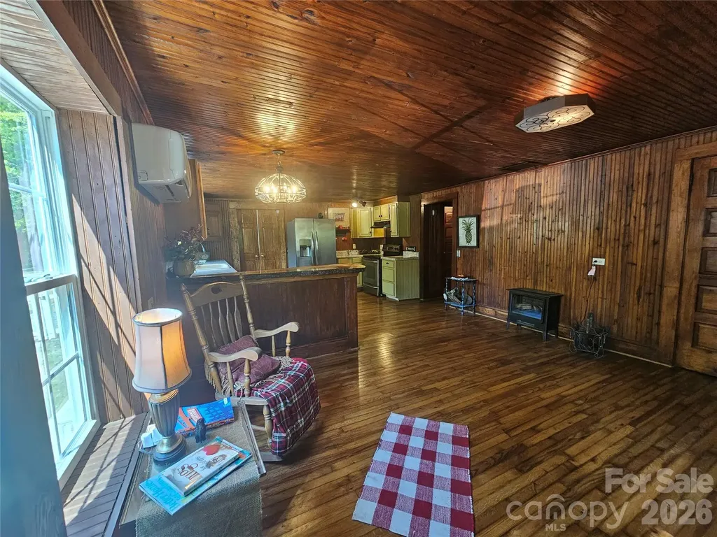 114 Beacon Hill Ellenboro NC 28040