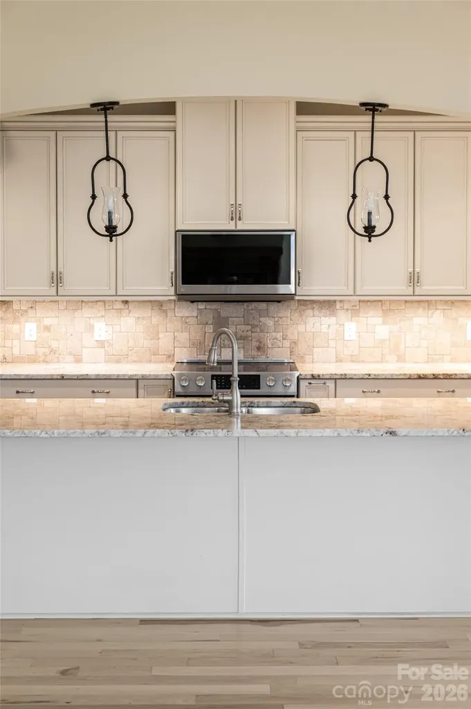 38 Chantilly Drive Asheville NC 28804