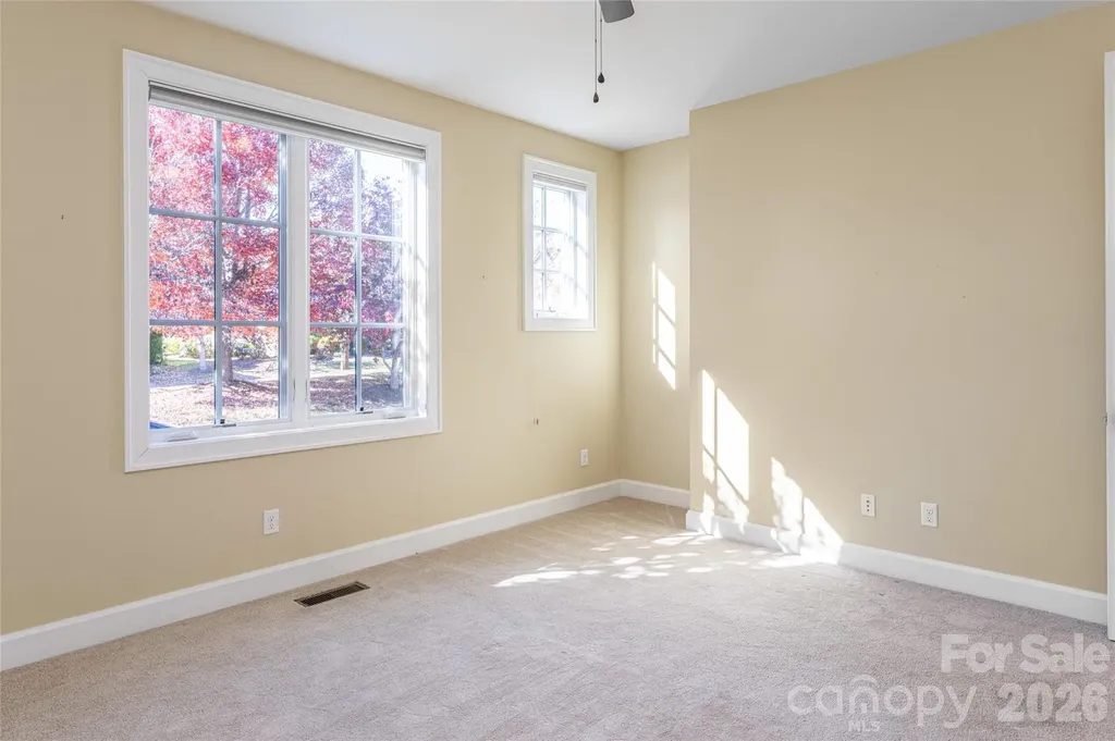 38 Chantilly Drive Asheville NC 28804