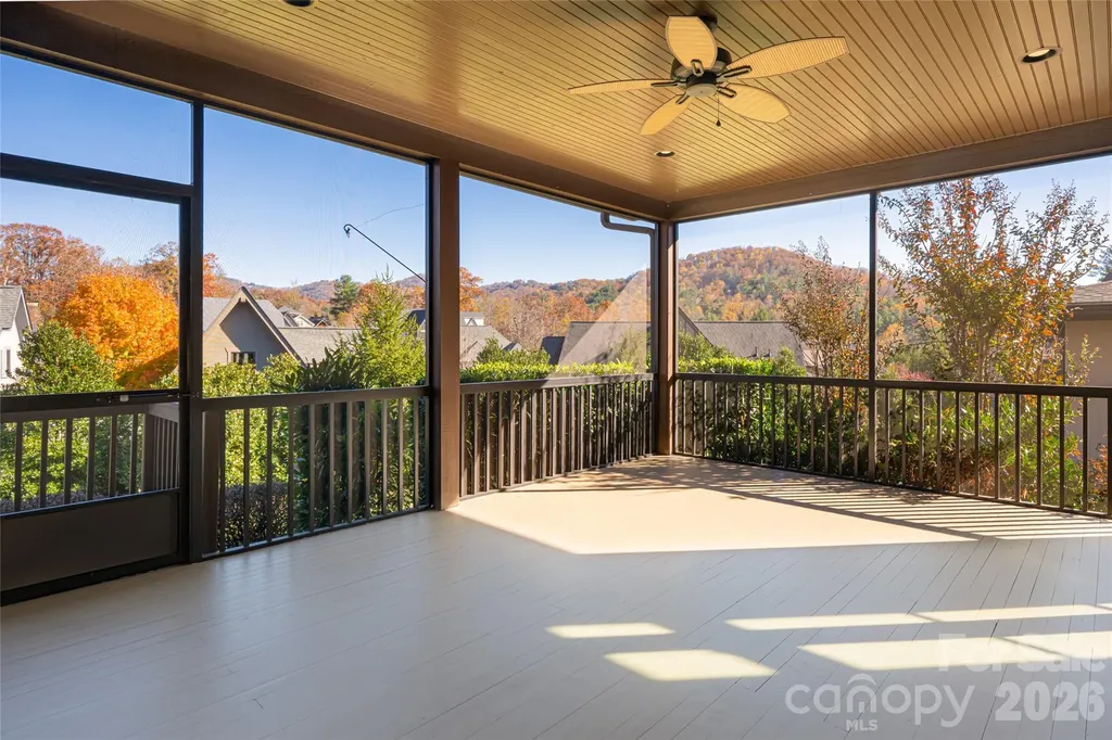 38 Chantilly Drive Asheville NC 28804