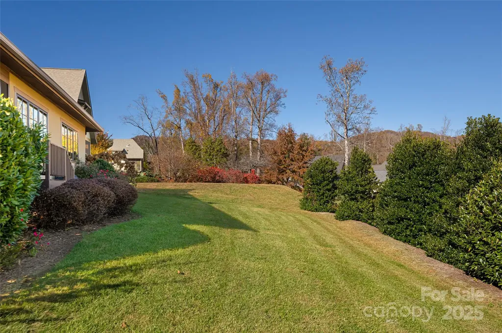 38 Chantilly Drive Asheville NC 28804