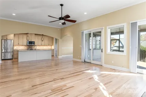 38 Chantilly Drive Asheville NC 28804