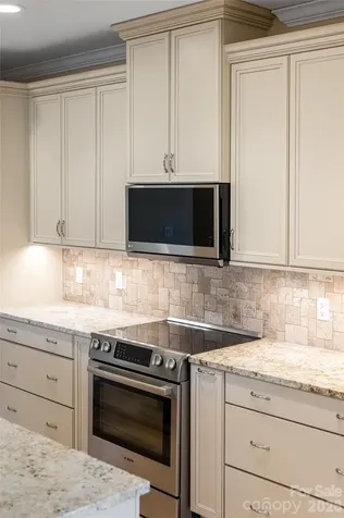 38 Chantilly Drive Asheville NC 28804