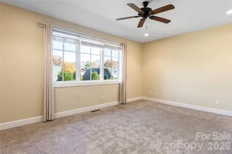38 Chantilly Drive Asheville NC 28804