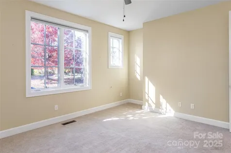 38 Chantilly Drive Asheville NC 28804