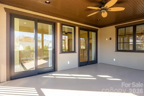 38 Chantilly Drive Asheville NC 28804