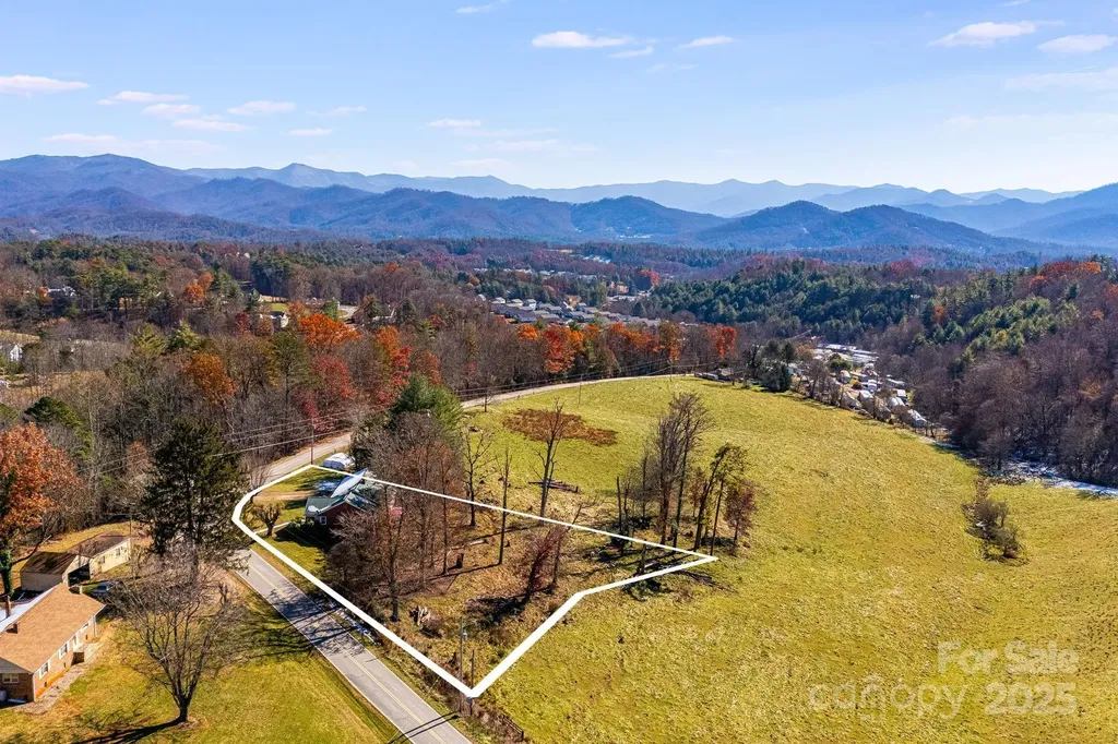 92 Parkway View Road Mars Hill NC 28754