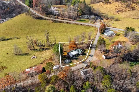 92 Parkway View Road Mars Hill NC 28754