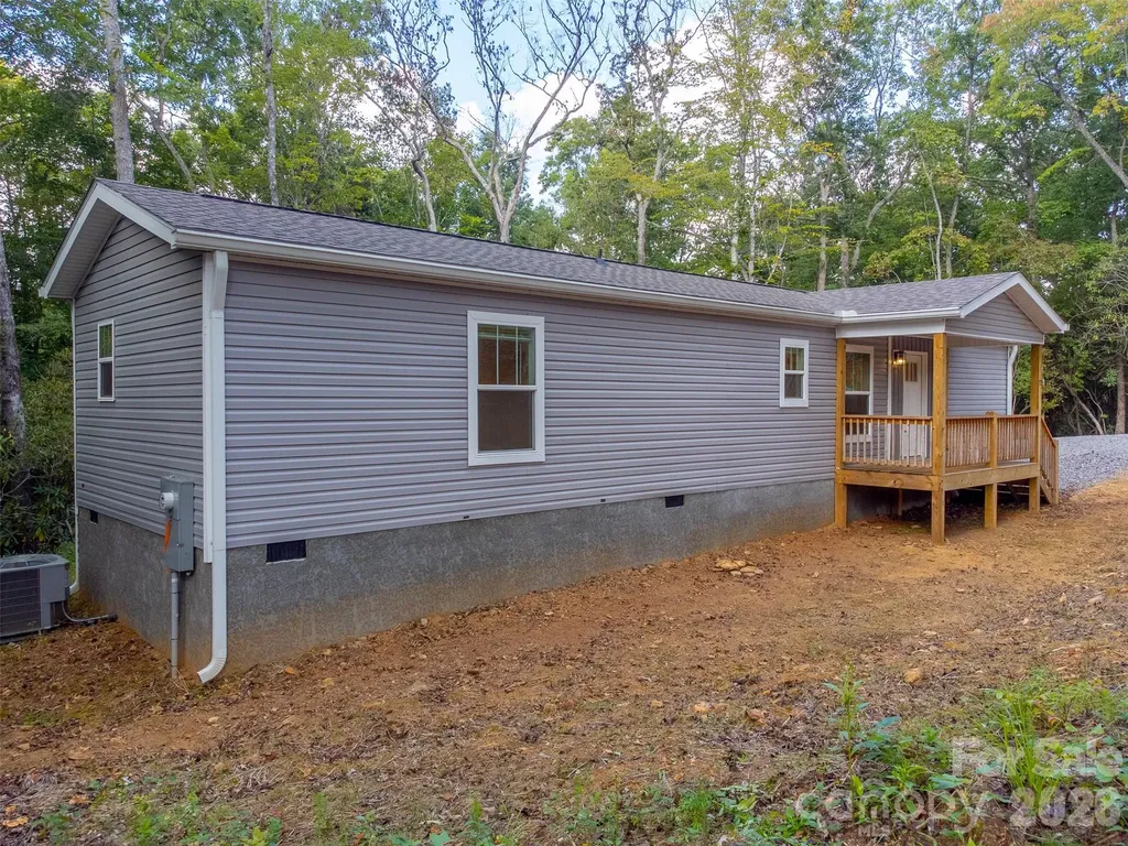 75 Windswept Lane Hayesville NC 28904