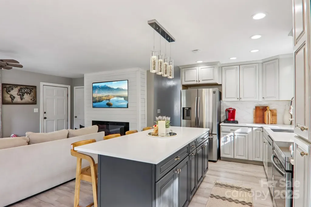 199 Davis Cove Road Waynesville NC 28786