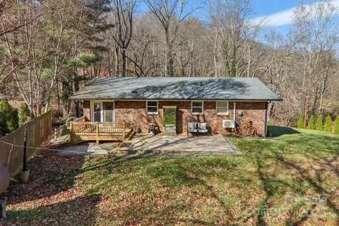 199 Davis Cove Road Waynesville NC 28786