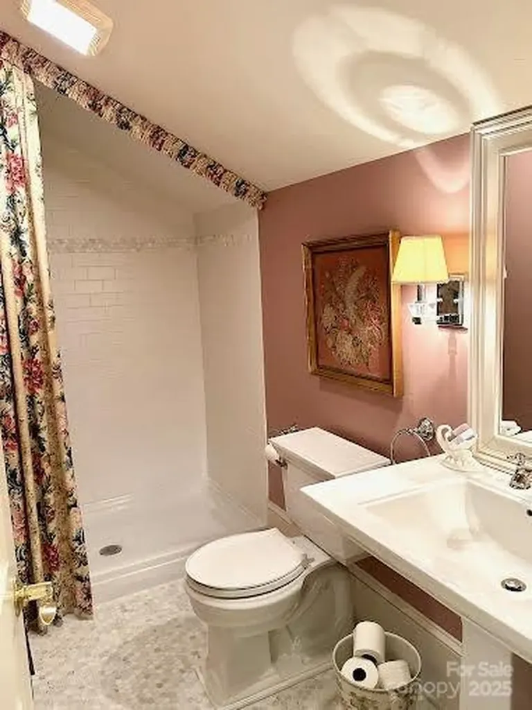 520 E Landing Ridge Circle Jefferson NC 28640