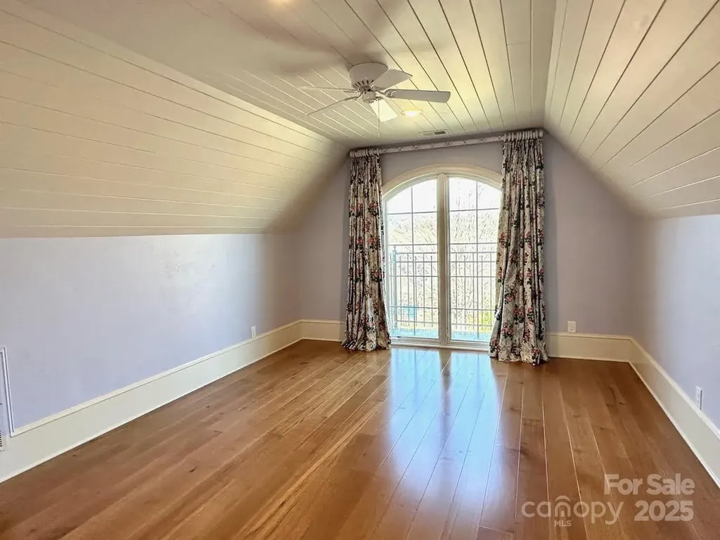 520 E Landing Ridge Circle Jefferson NC 28640