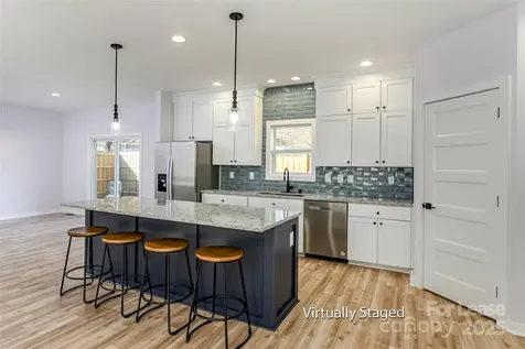 7039 Executive Circle Denver NC 28037