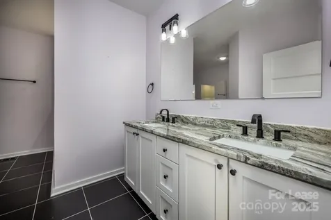 7039 Executive Circle Denver NC 28037