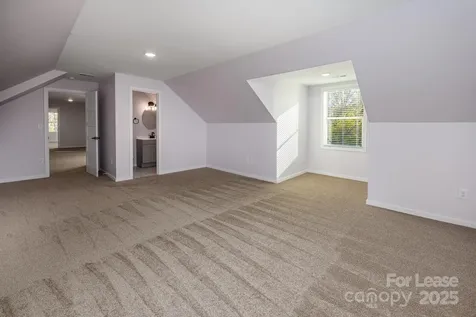 7039 Executive Circle Denver NC 28037