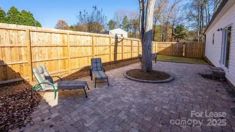 7039 Executive Circle Denver NC 28037