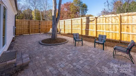 7039 Executive Circle Denver NC 28037