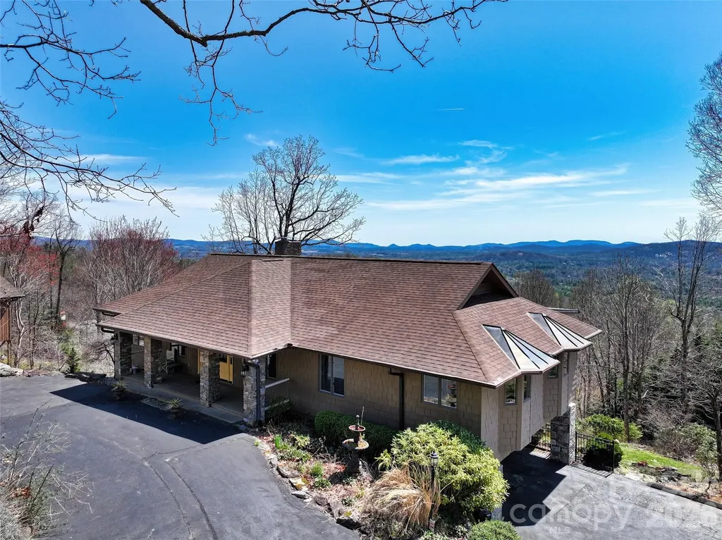 300 Roberts Drive Hendersonville NC 28739
