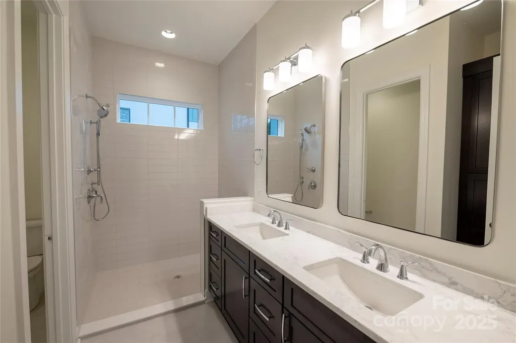 15 Evian Court Asheville NC 28804